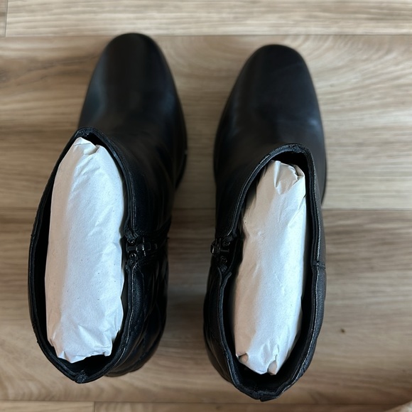 Seychelles paramount quilted black booties - Picture 2 of 4